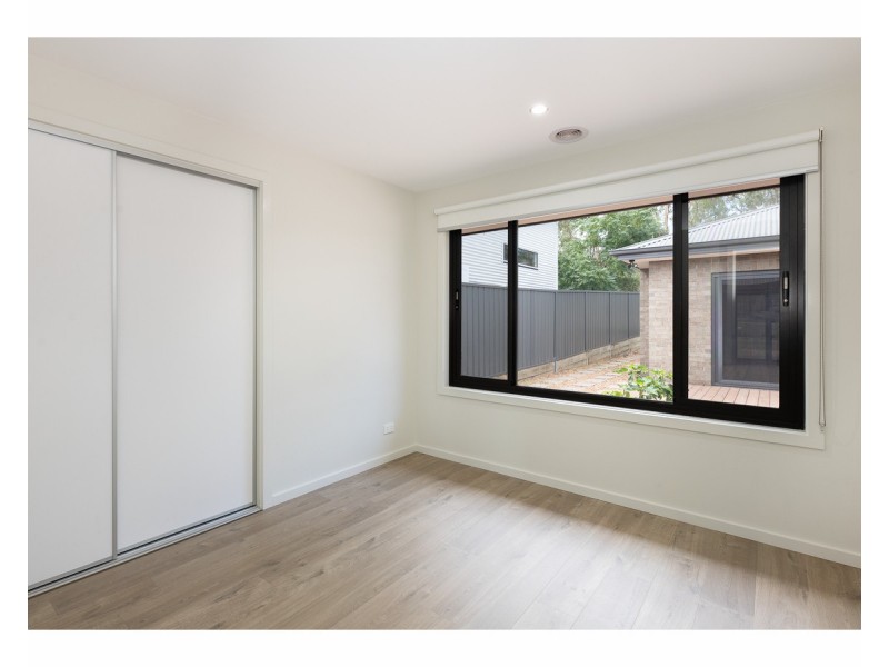 32 Paddlesteamer Court, Thurgoona NSW 2640