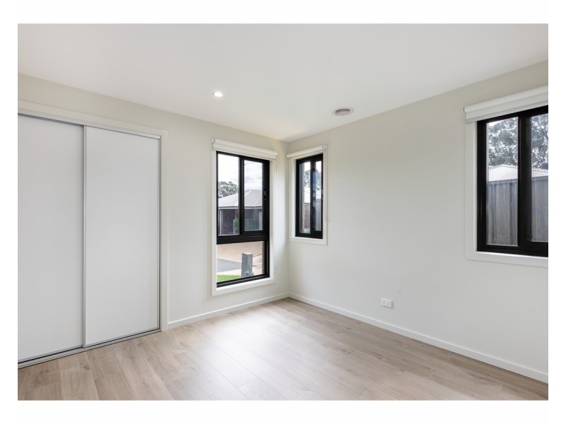 32 Paddlesteamer Court, Thurgoona NSW 2640