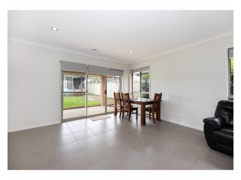 23 Hanrahan Street, Hamilton Valley NSW 2641