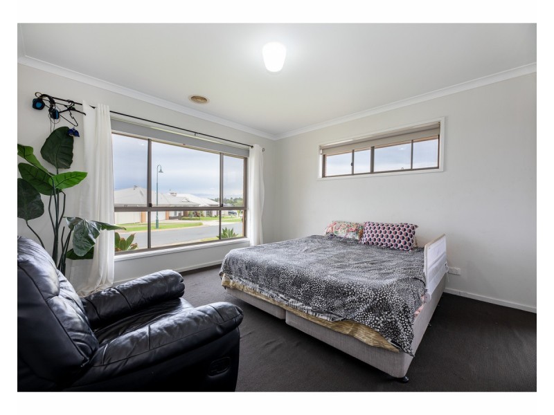 23 Hanrahan Street, Hamilton Valley NSW 2641