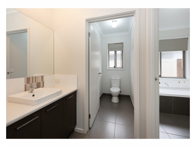 23 Hanrahan Street, Hamilton Valley NSW 2641