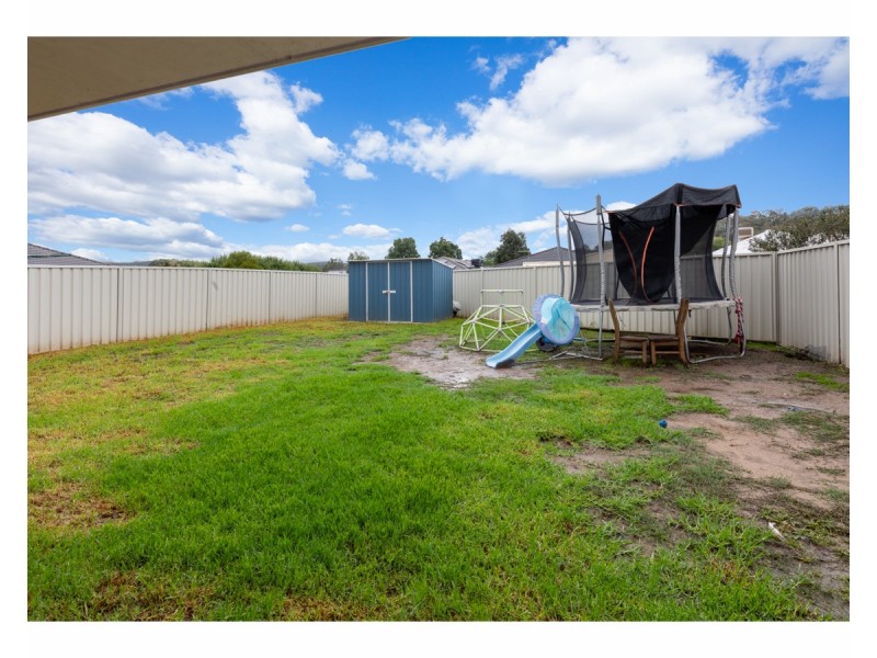 23 Hanrahan Street, Hamilton Valley NSW 2641