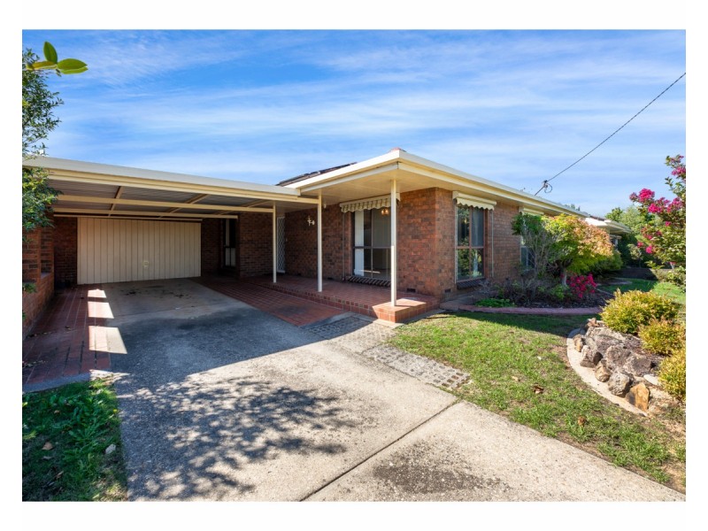 562 Cattlin Avenue, North Albury NSW 2640