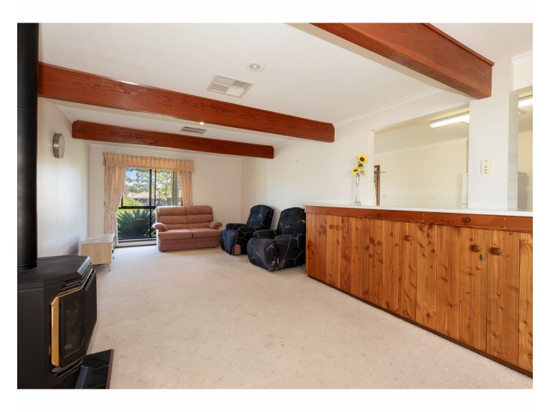 562 Cattlin Avenue, North Albury NSW 2640