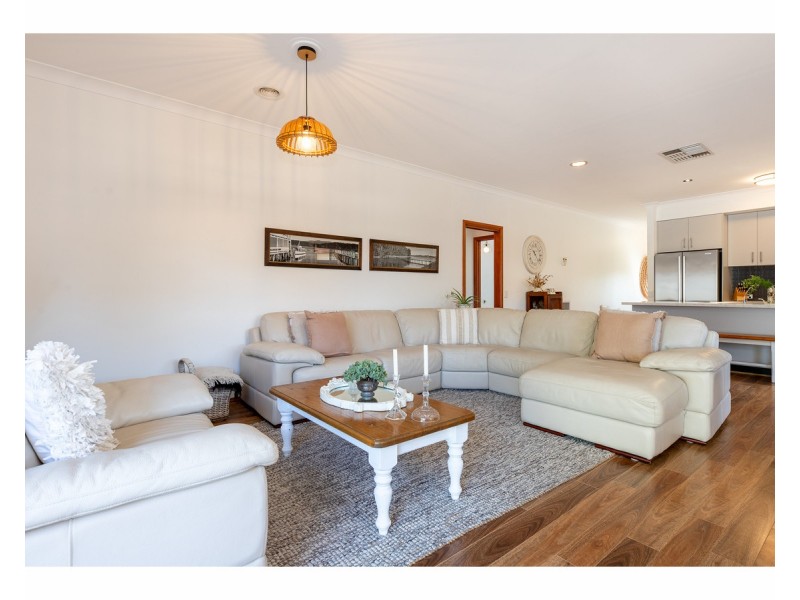 27 McDiarmid Place, Glenroy NSW 2640