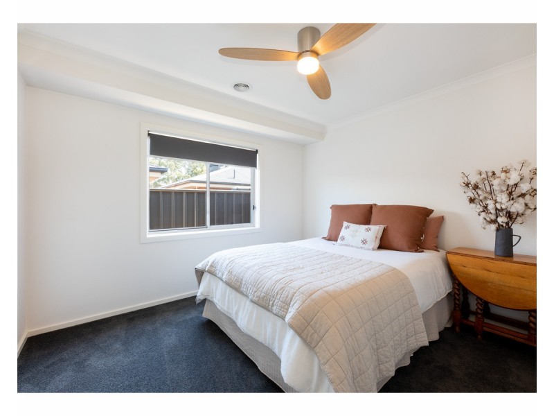 56 Riverboat Drive, Thurgoona NSW 2640