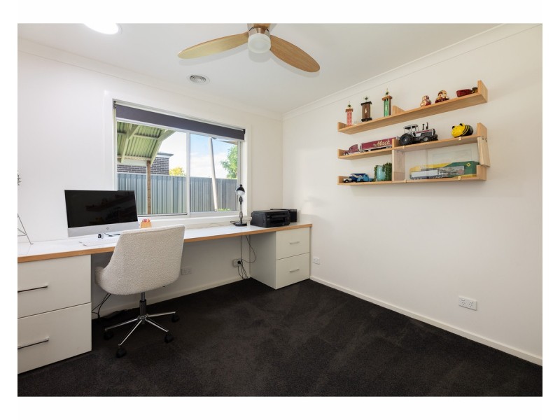 56 Riverboat Drive, Thurgoona NSW 2640