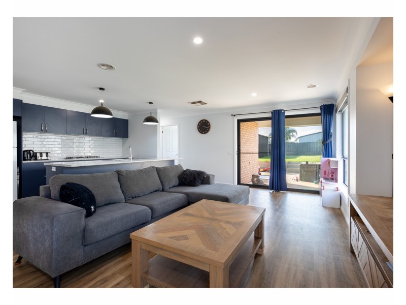 45 Guy Place, Thurgoona NSW 2640