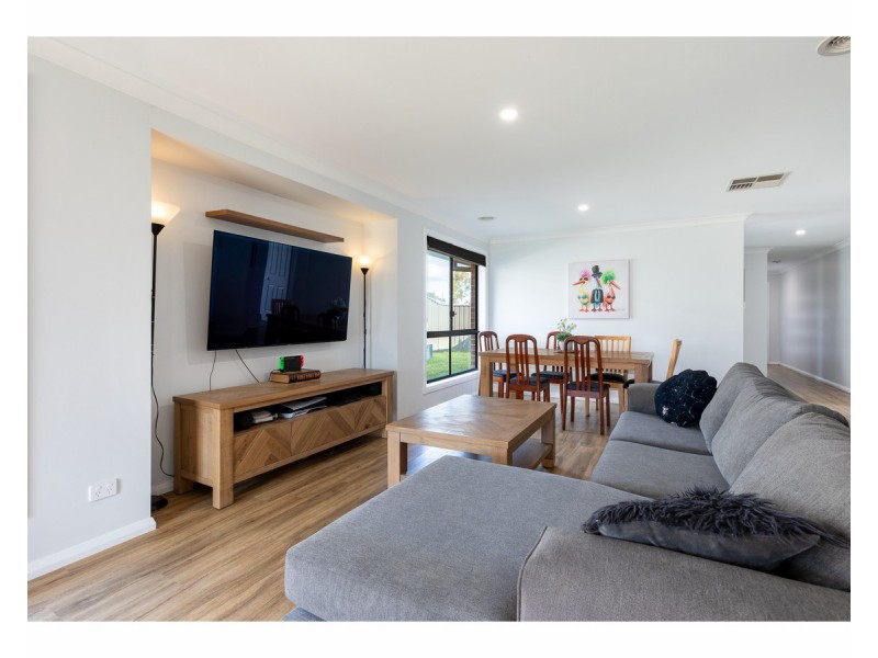 45 Guy Place, Thurgoona NSW 2640