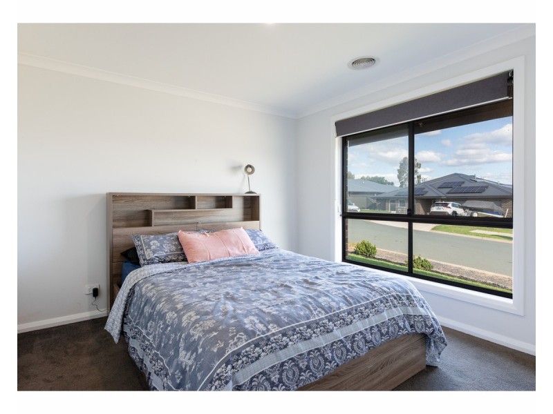 45 Guy Place, Thurgoona NSW 2640