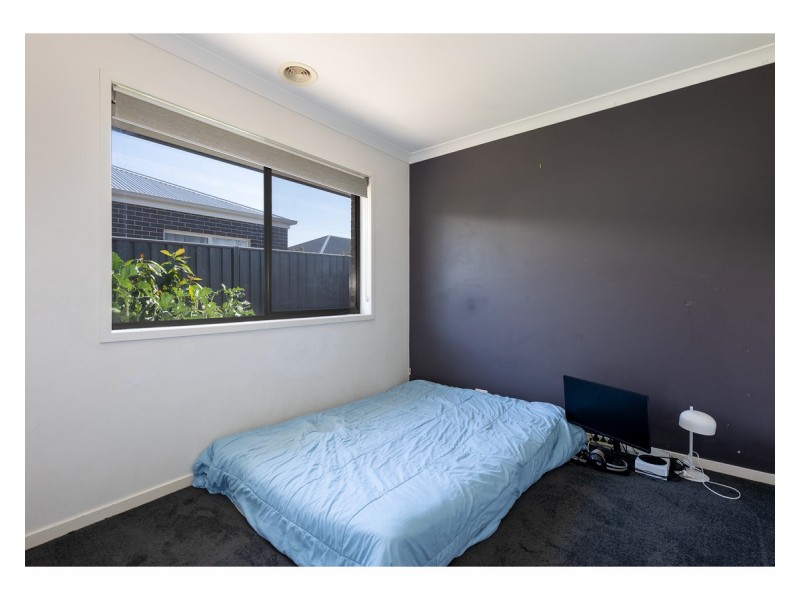 19 McLaren Boulevard, Thurgoona NSW 2640