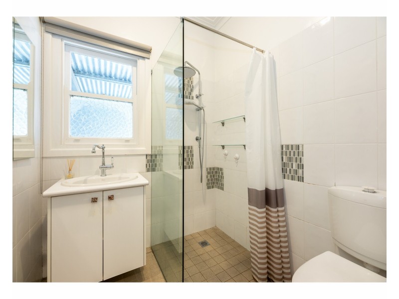 482 Douglas Road, Lavington NSW 2641