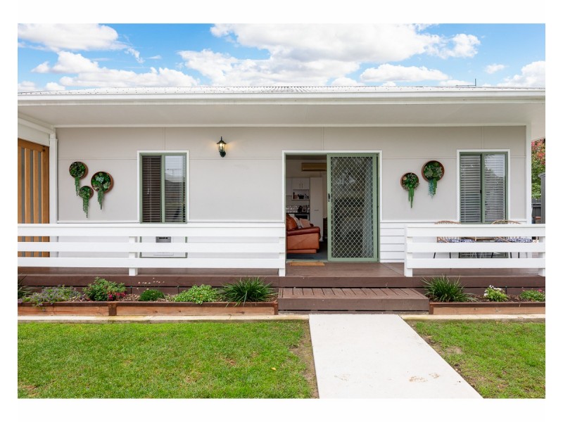482 Douglas Road, Lavington NSW 2641