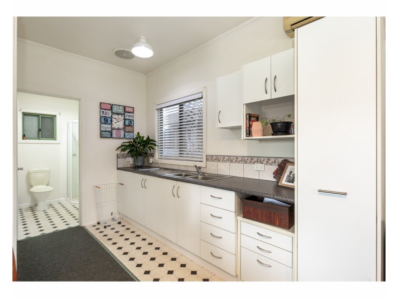482 Douglas Road, Lavington NSW 2641