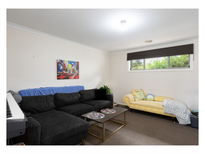 6 Dempster Place, Leneva VIC 3691