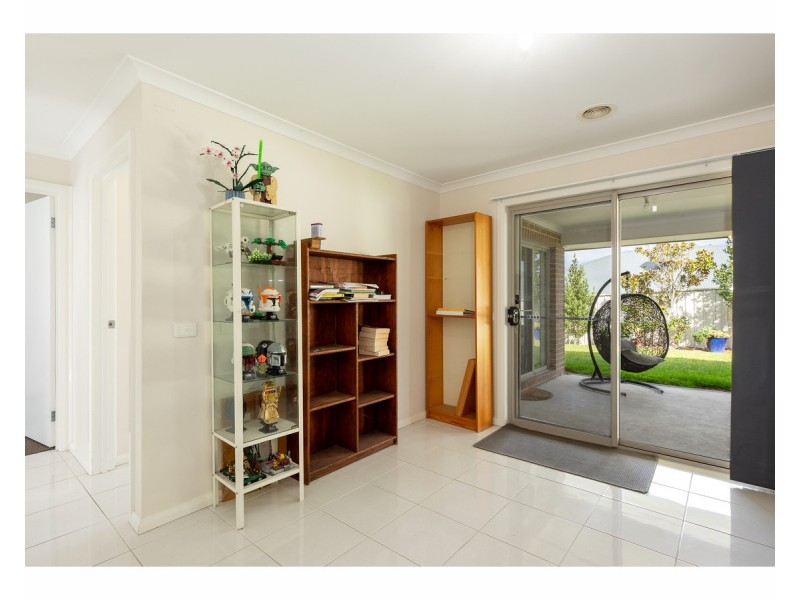 6 Dempster Place, Leneva VIC 3691
