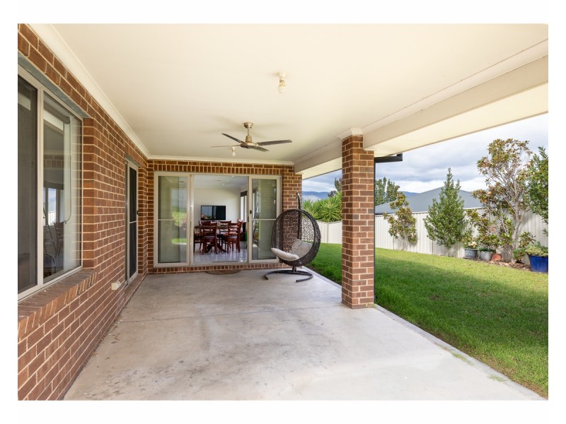 6 Dempster Place, Leneva VIC 3691