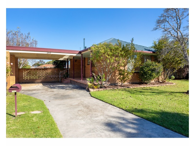 383 Elton Court, Lavington NSW 2641