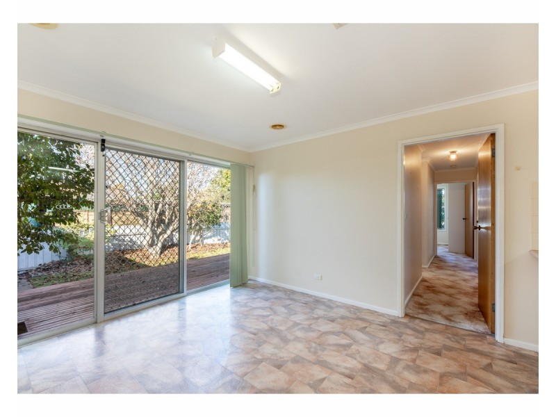 383 Elton Court, Lavington NSW 2641