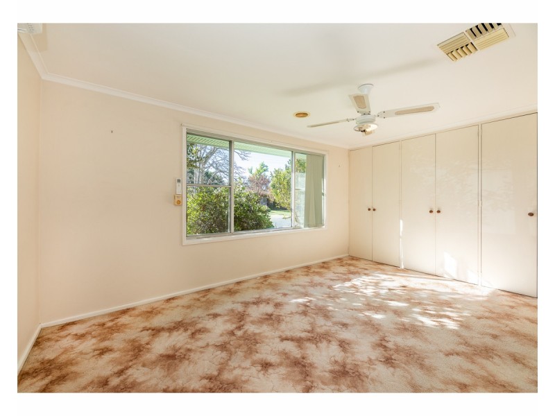 383 Elton Court, Lavington NSW 2641