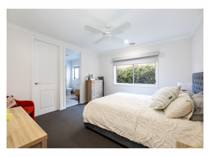 369 Olive Street, South Albury NSW 2640