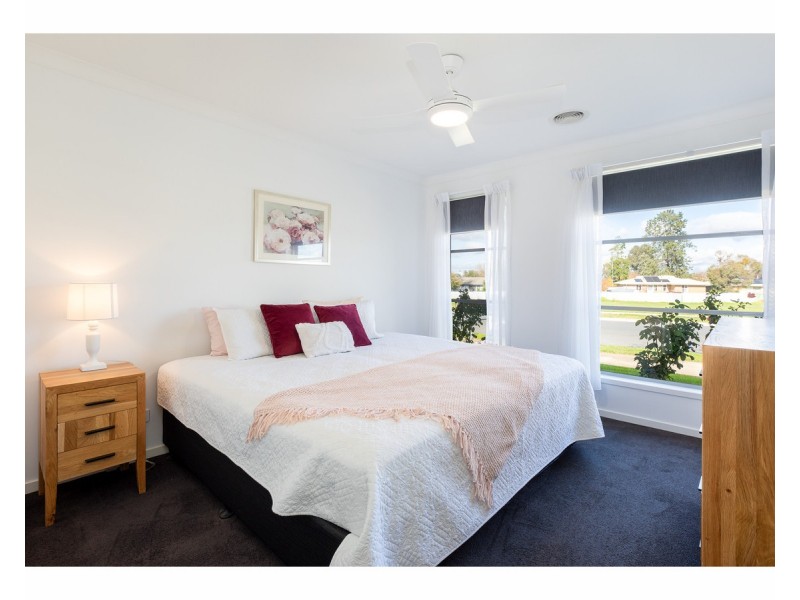 108 Strauss Street, Springdale Heights NSW 2641