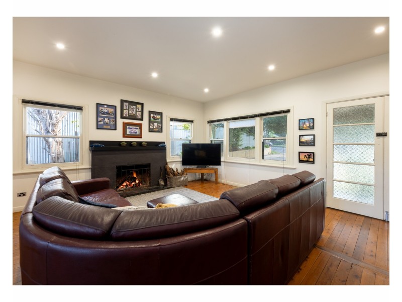 422 Schubach Street, East Albury NSW 2640