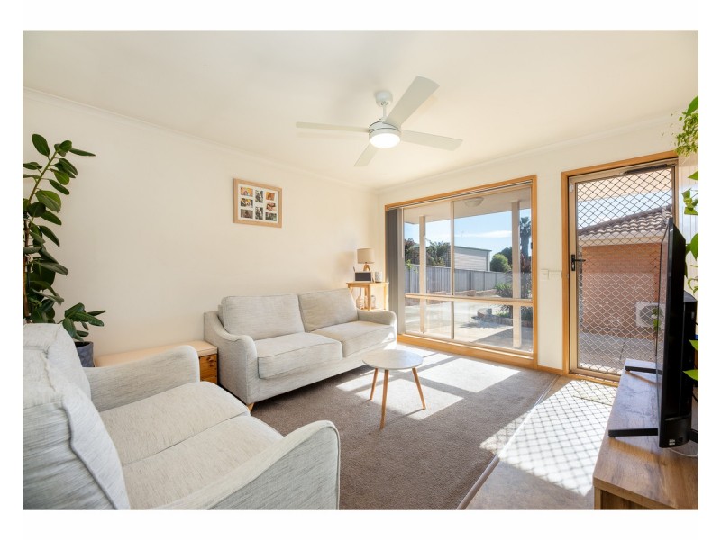 2/67 Azure Drive, West Wodonga VIC 3690