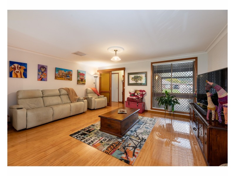 20 Wentworth Court, Lavington NSW 2641