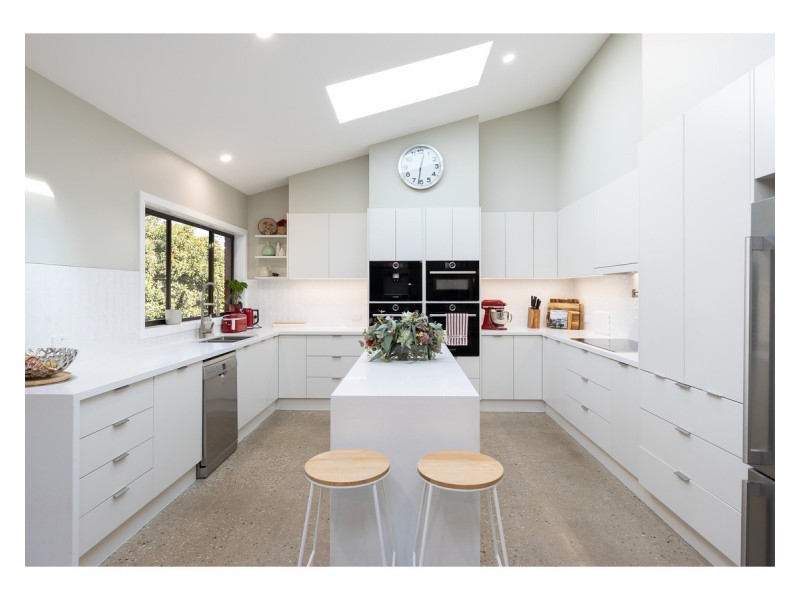 4 Joyce Place, Lavington NSW 2641
