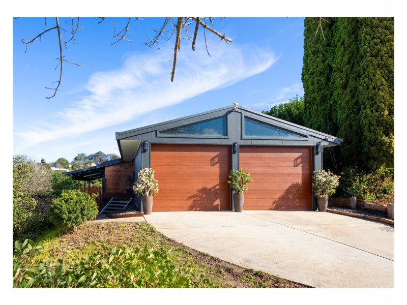 4 Joyce Place, Lavington NSW 2641