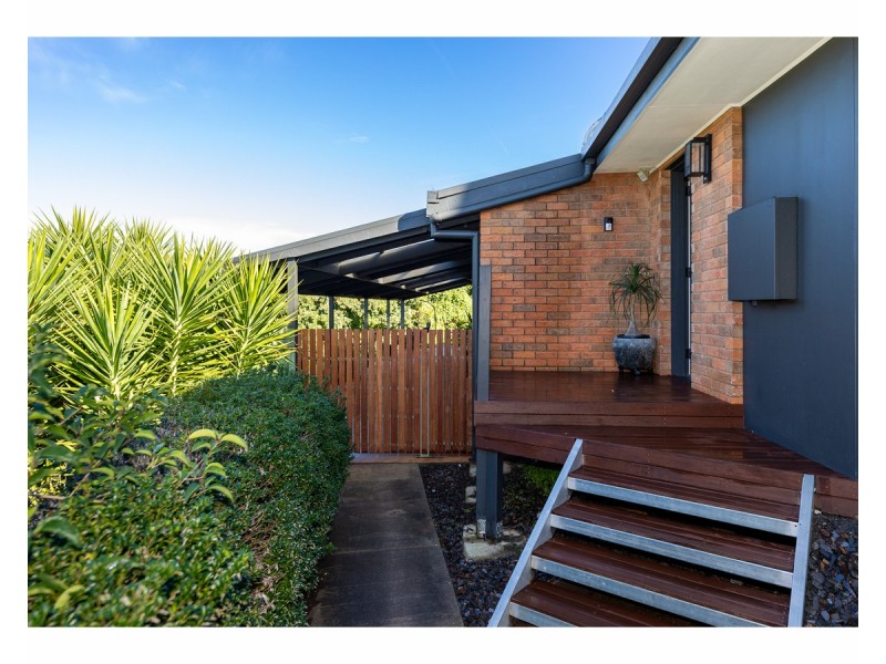 4 Joyce Place, Lavington NSW 2641