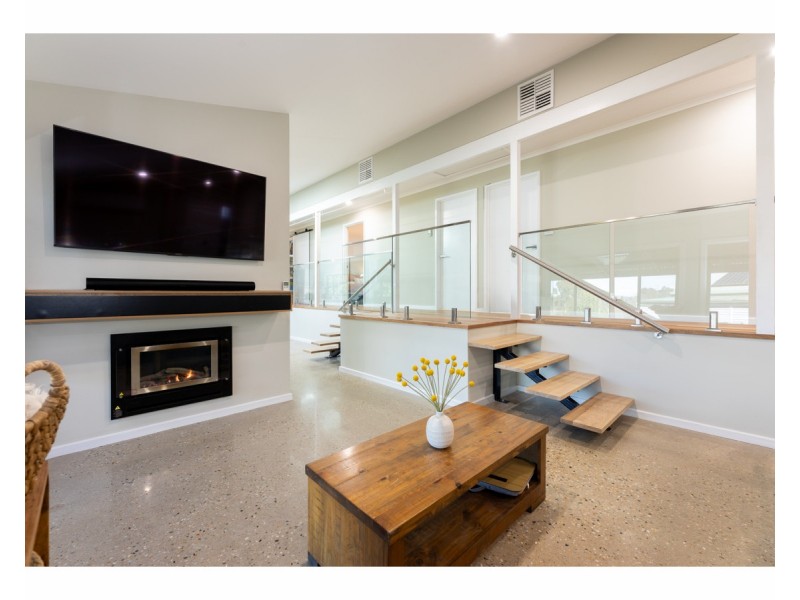 4 Joyce Place, Lavington NSW 2641