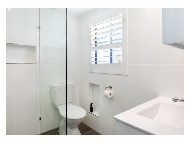 4 Joyce Place, Lavington NSW 2641