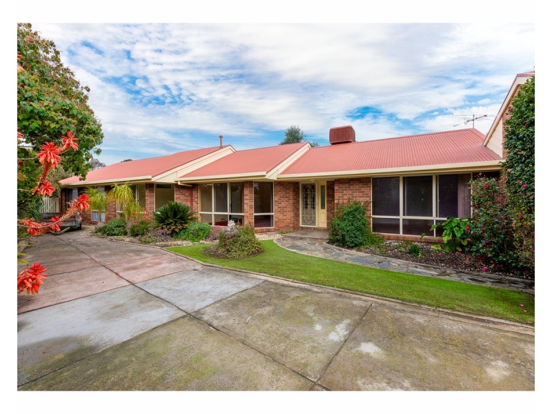 17 Quinton Court, West Albury NSW 2640
