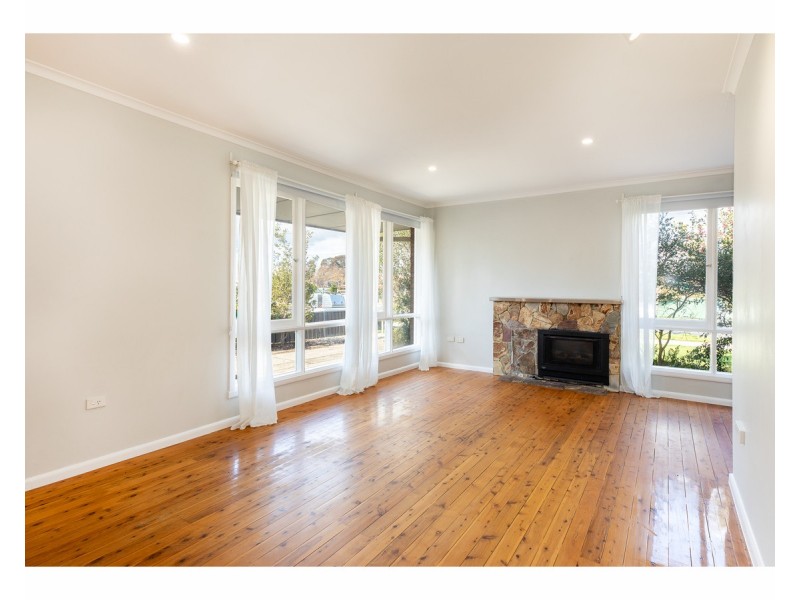 358 Union Road, Lavington NSW 2641