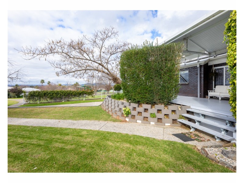 11 Teal Court, West Wodonga VIC 3690