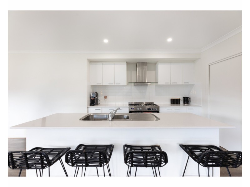 8 Klein Court, Jindera NSW 2642