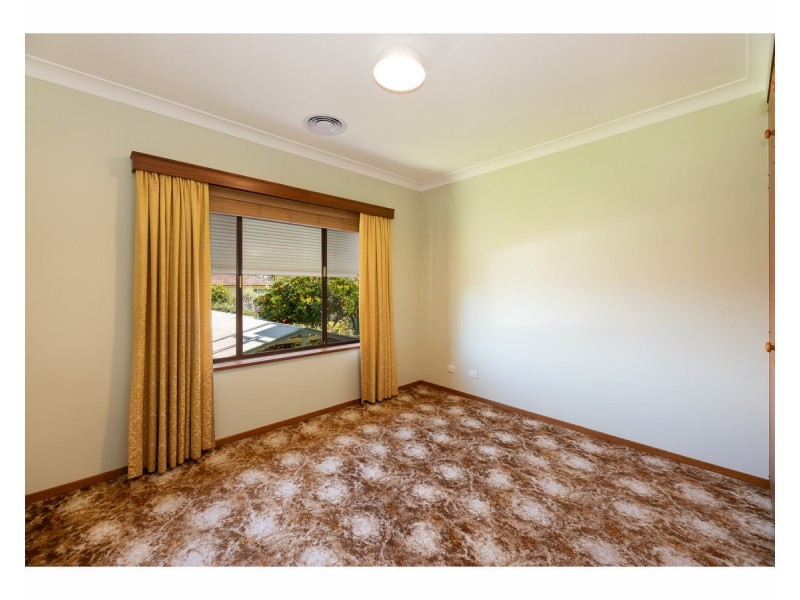 505 Saunders Avenue, East Albury NSW 2640
