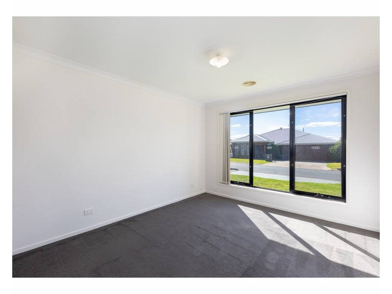7 Barnett Avenue, Thurgoona NSW 2640