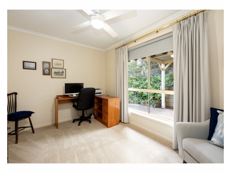 87 Riverwood Drive, West Albury NSW 2640