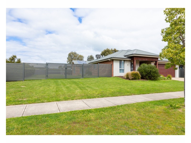 30 Litchfield Drive, Thurgoona NSW 2640