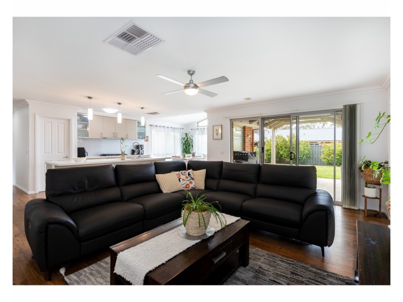 30 Litchfield Drive, Thurgoona NSW 2640