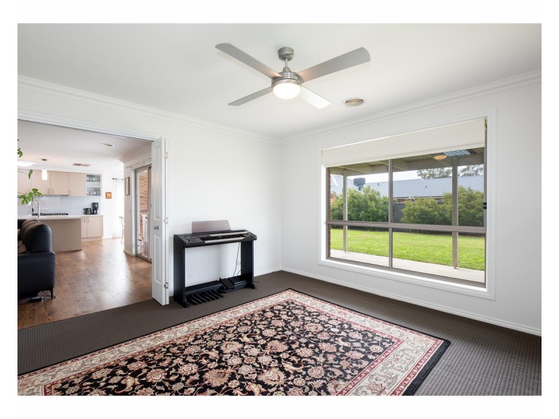 30 Litchfield Drive, Thurgoona NSW 2640