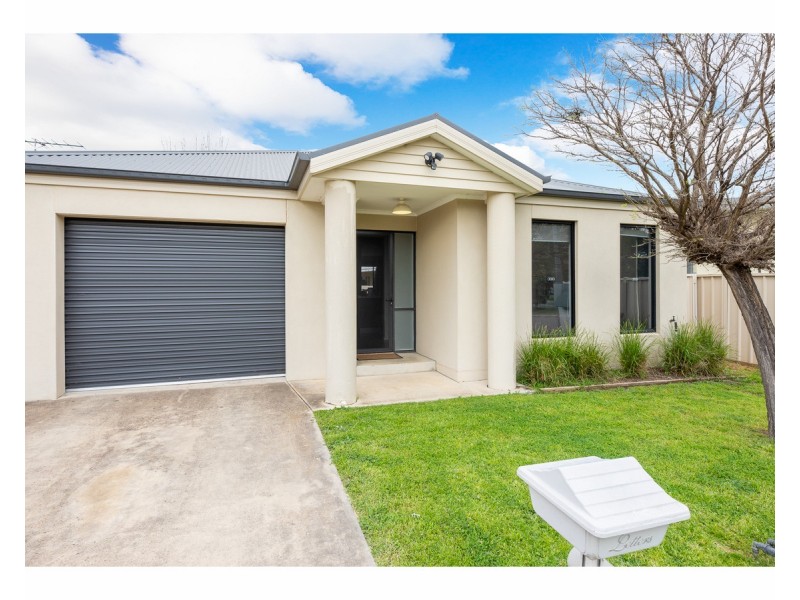 356 Cambourne Street, Lavington NSW 2641