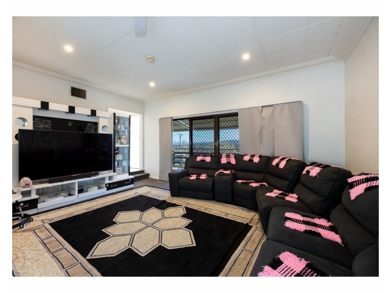 428 Parkview Crescent, Lavington NSW 2641