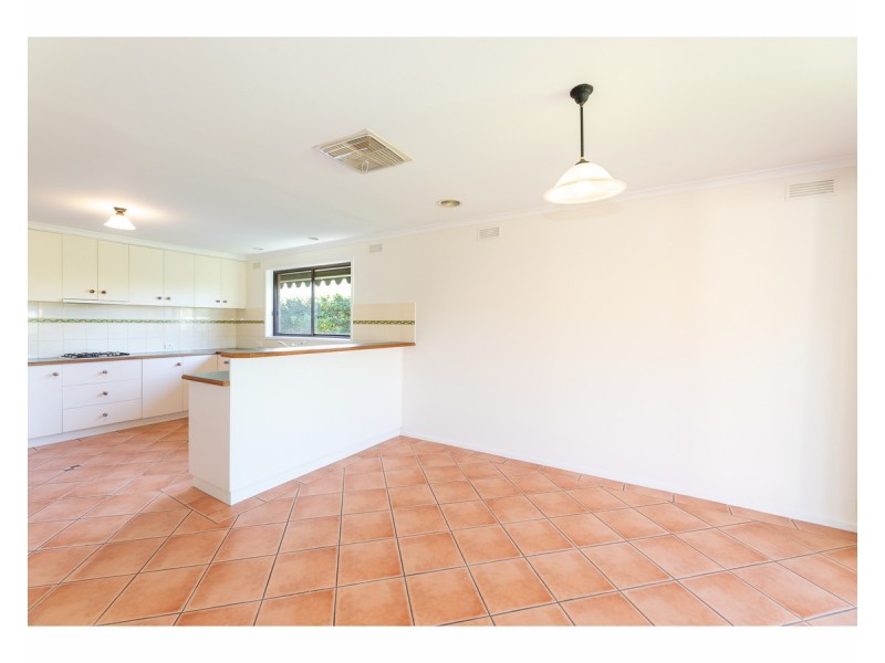 6 Campbell Avenue, West Wodonga VIC 3690