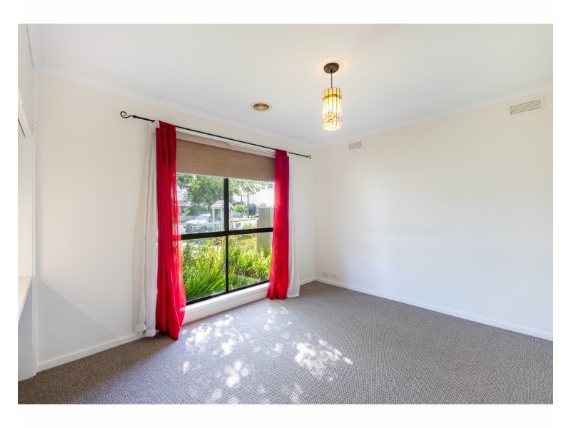 6 Campbell Avenue, West Wodonga VIC 3690