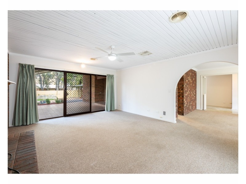 24 Sunwood Drive, Lavington NSW 2641