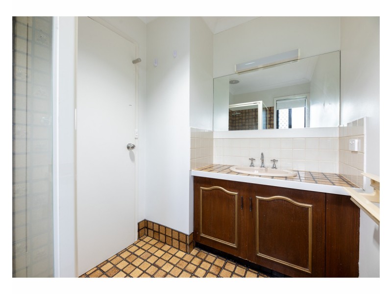 24 Sunwood Drive, Lavington NSW 2641